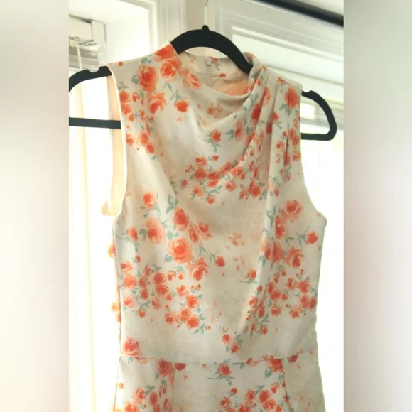 NWOT BLACK HALO Corrine Floral Sheath Dress (Size 0/XS) - Picture 6 of 8